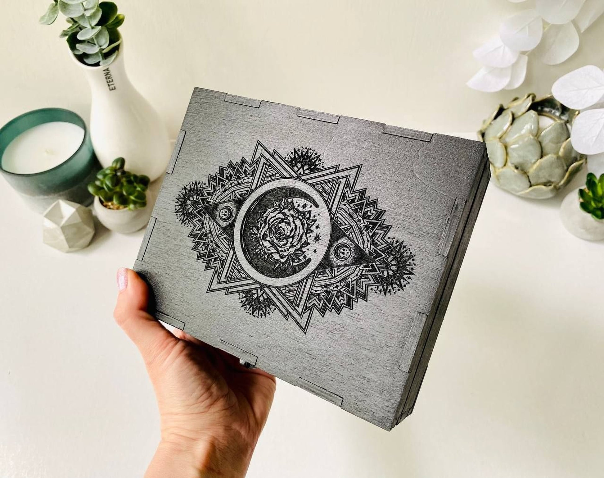 Engraved tarot box for witchcraft and tarot cards
