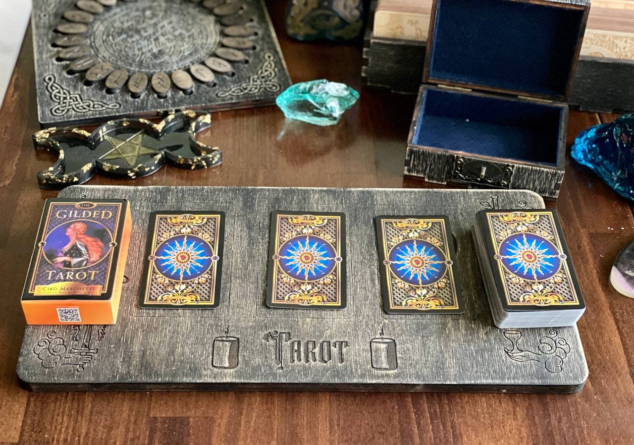 Royal Gilded Tarot Deck with Wooden Box, 78 Card Set
