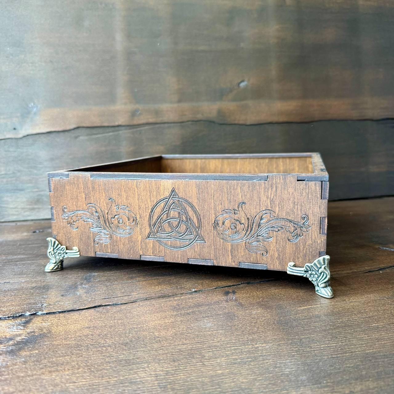 Witchcraft Storage Box with Feet – Wooden Altar Chest for Tarot, Crystals, Herbs & Spell Tools
