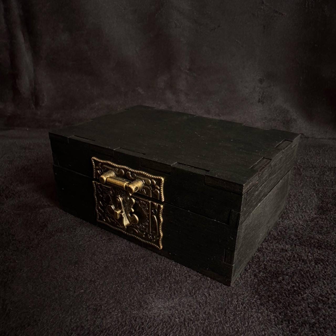 Wooden Treasure Box with Antique Lock, Vintage Style Jewelry Box Tarot Storage, Keepsake Chest
