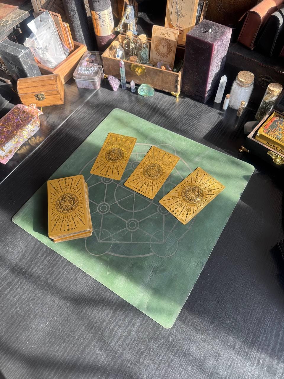 Metatron Circle Leather Dowsing Mat for Runes & Charms