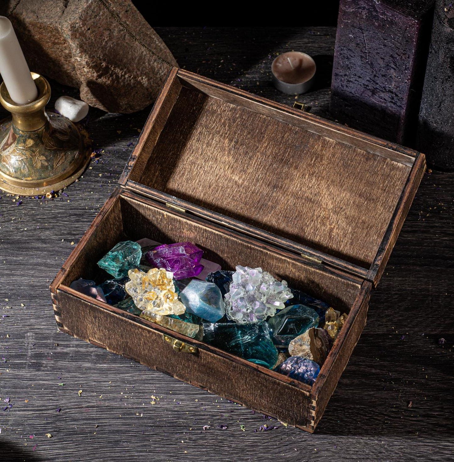 Collectible crystals box, kids treasures storage, wooden chest for stones collection, teenager gift