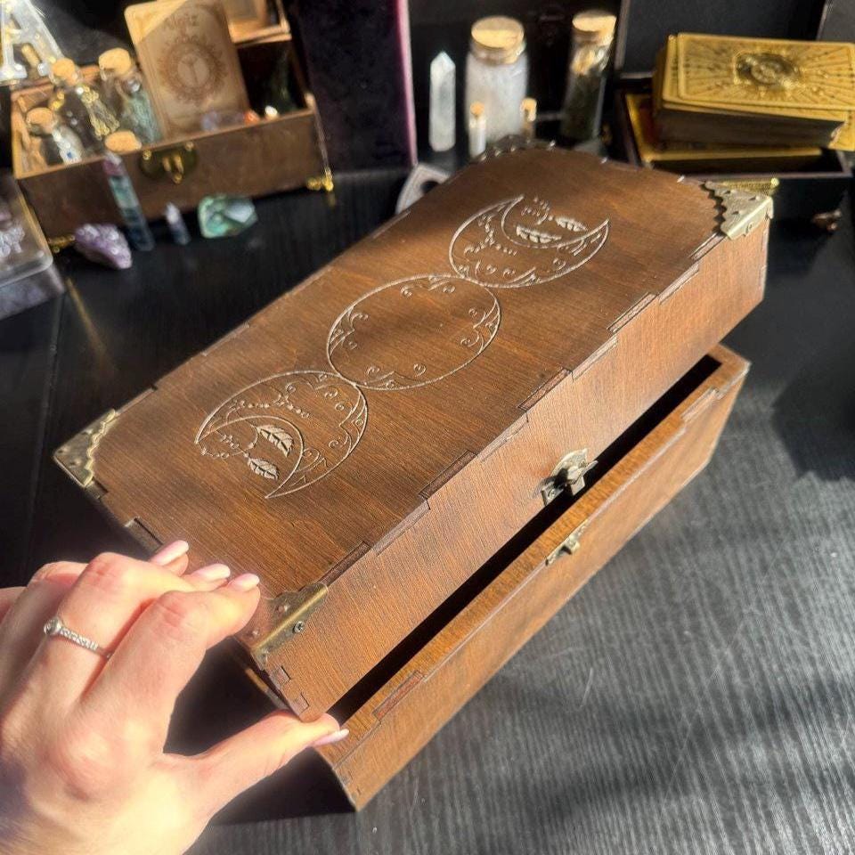 Wooden Tarot Box – Personalized Engraved Crystal Organizer & Runes Storage Case
