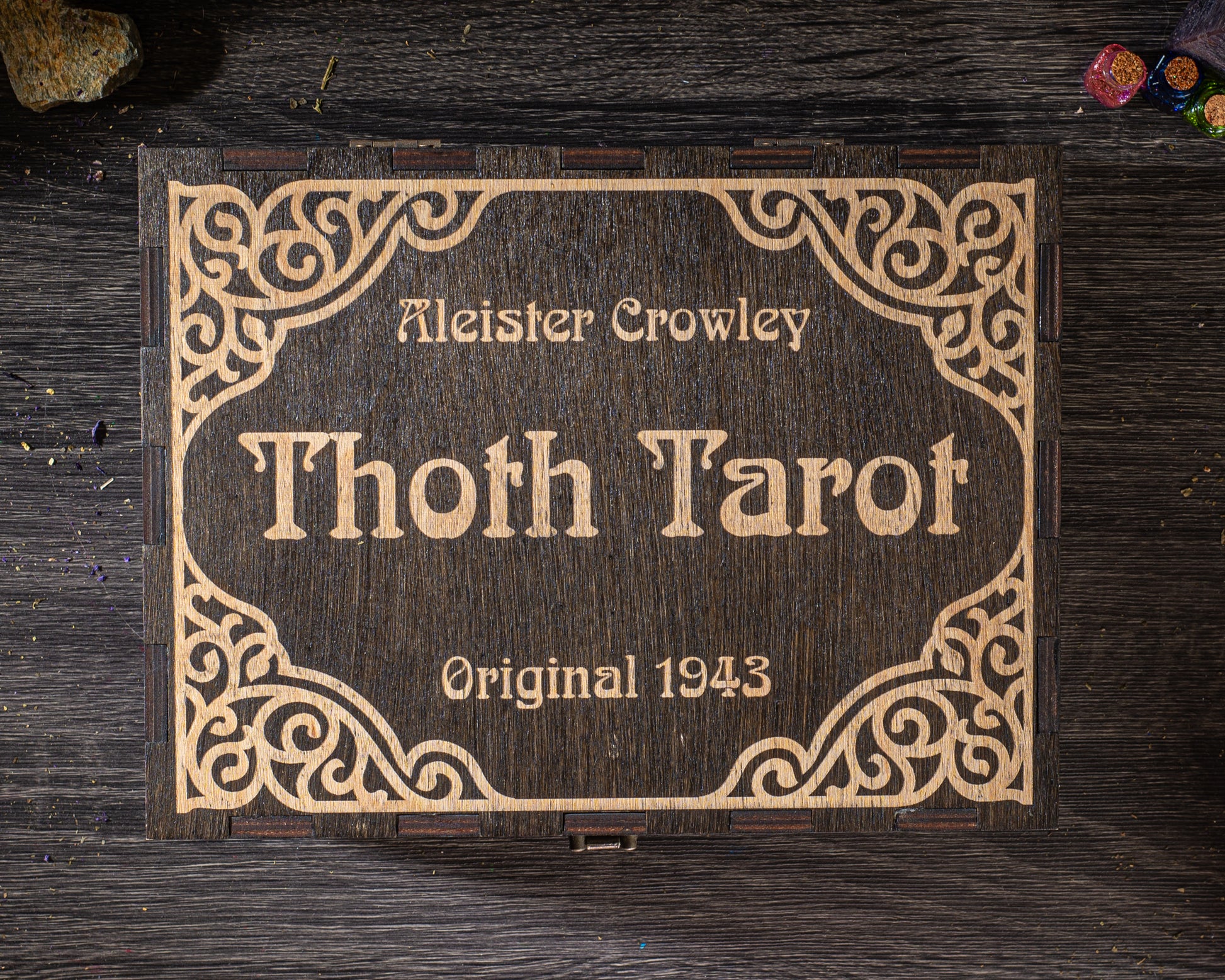 a wooden box with a decorative border, displaying the name "Thoth Tarot" and the year "Original 1943".