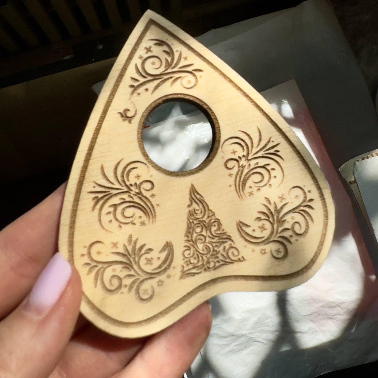 Christmas Tree Ouija Planchette: Engraved Wooden Spirit Board Tool