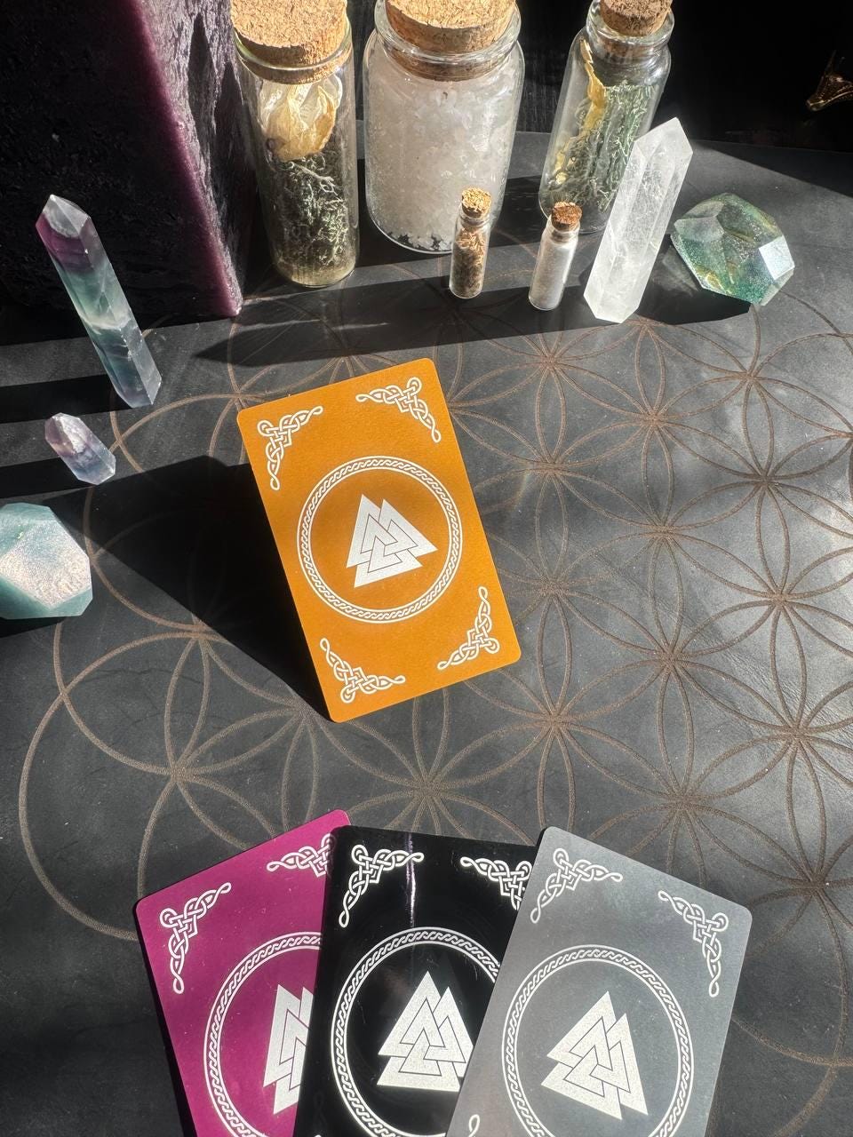 Runic Money Catcher Card, Norse Wealth Talisman, Rune Amulet for Prosperity, Wallet Card
