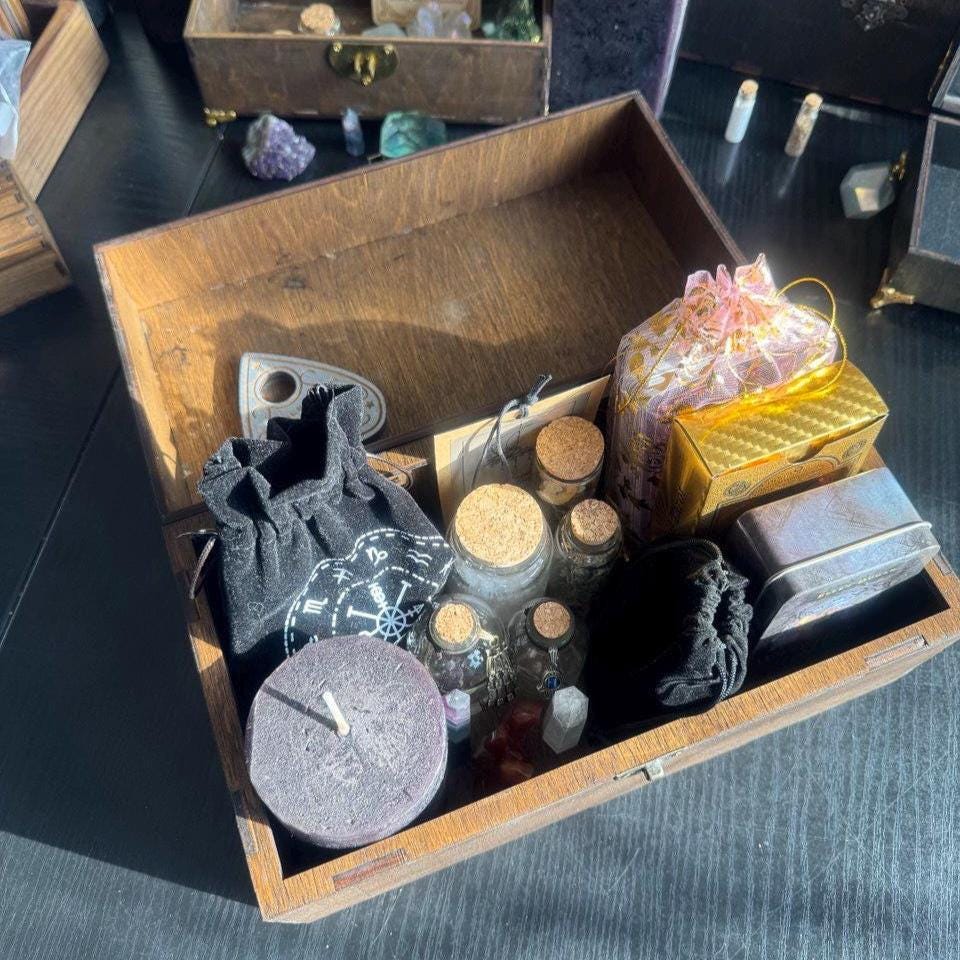 Wooden Tarot Box – Personalized Engraved Crystal Organizer & Runes Storage Case
