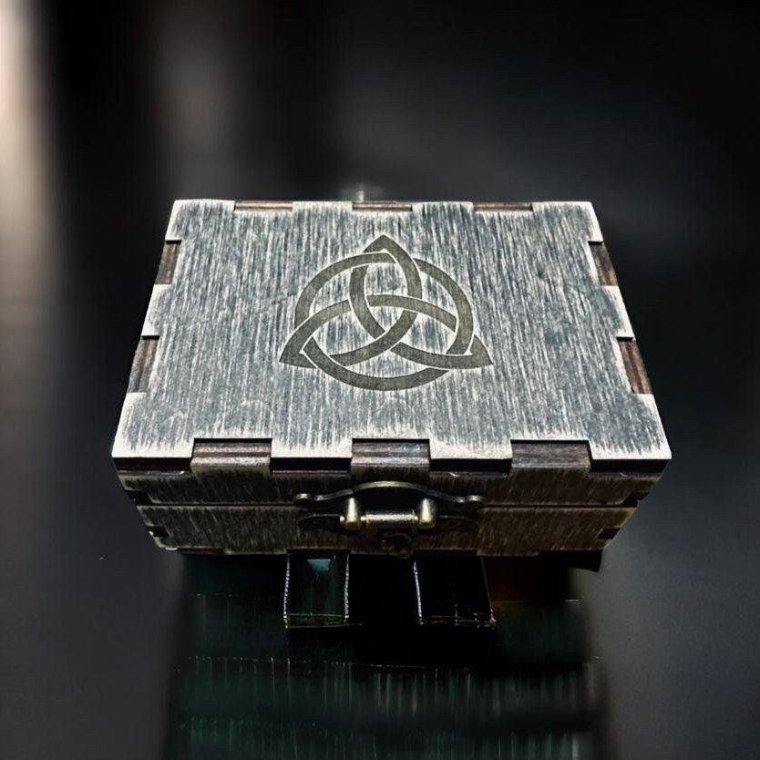 Royal Gilded Tarot Deck with Wooden Box, 78 Card Set
