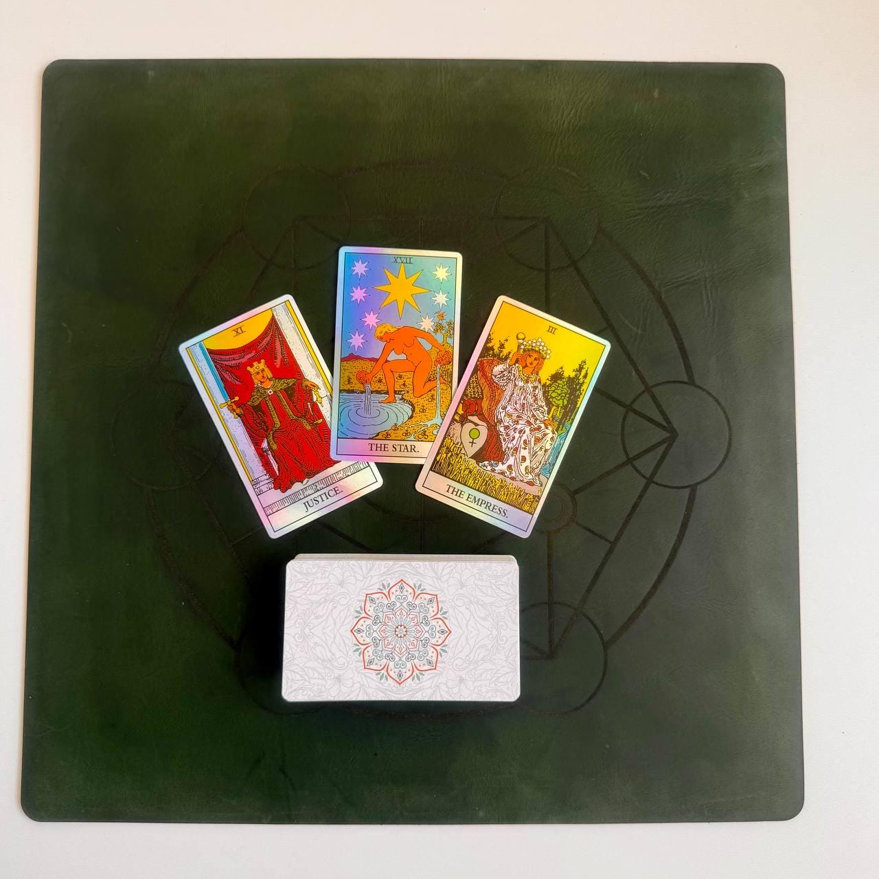 Metatron Circle Leather Dowsing Mat for Runes & Charms