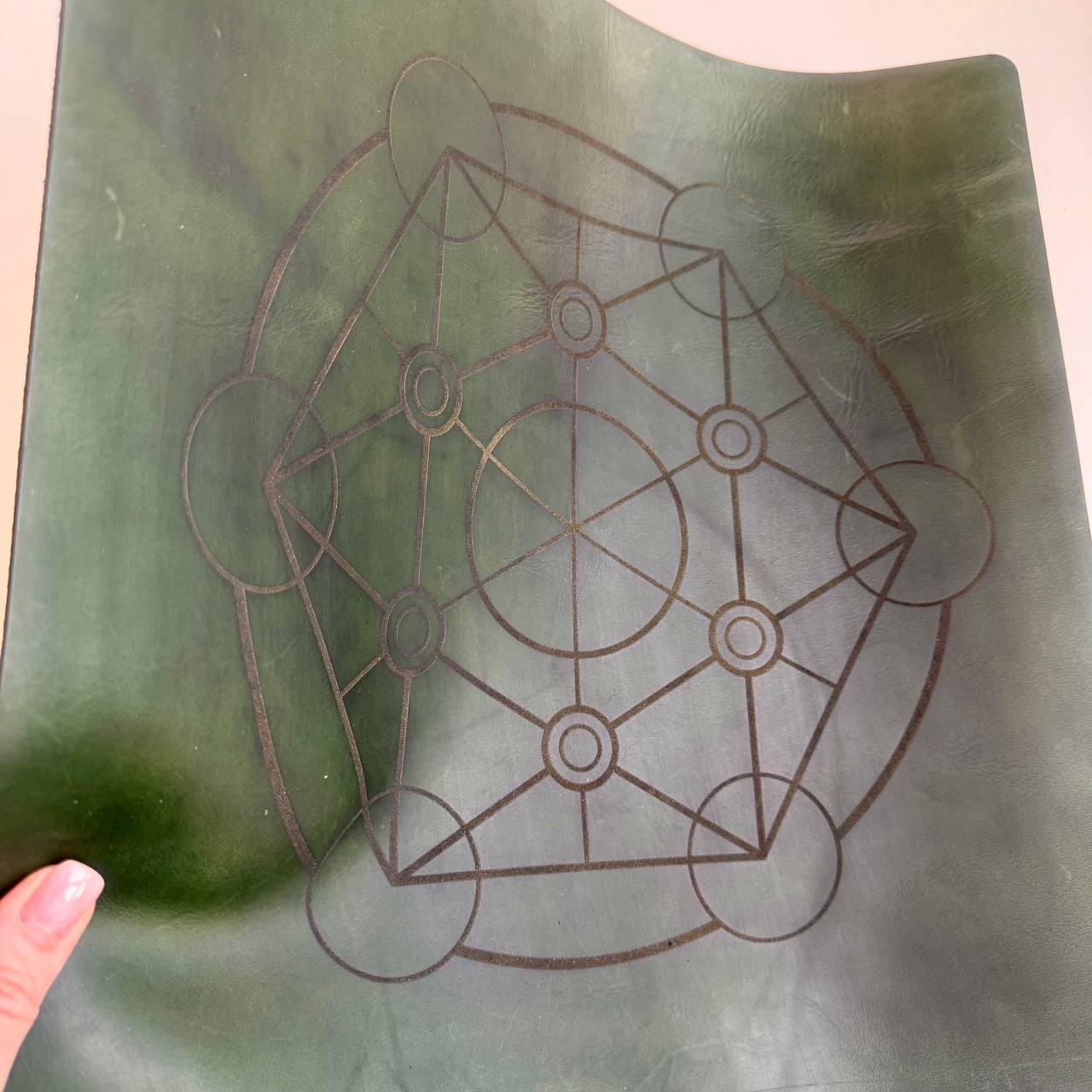 Metatron Circle Leather Dowsing Mat for Runes & Charms