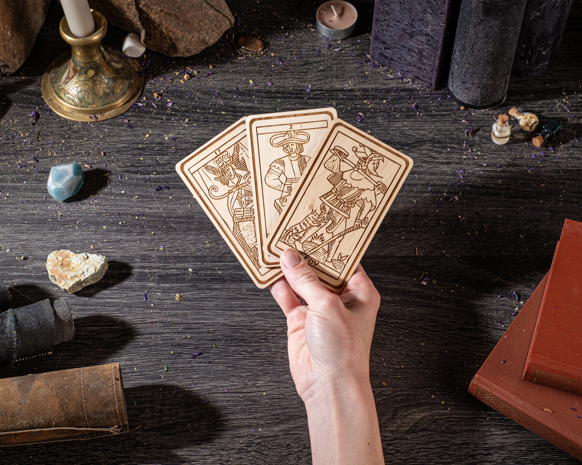 Tarot deck gift idea for spiritual and esoteric enthusiasts