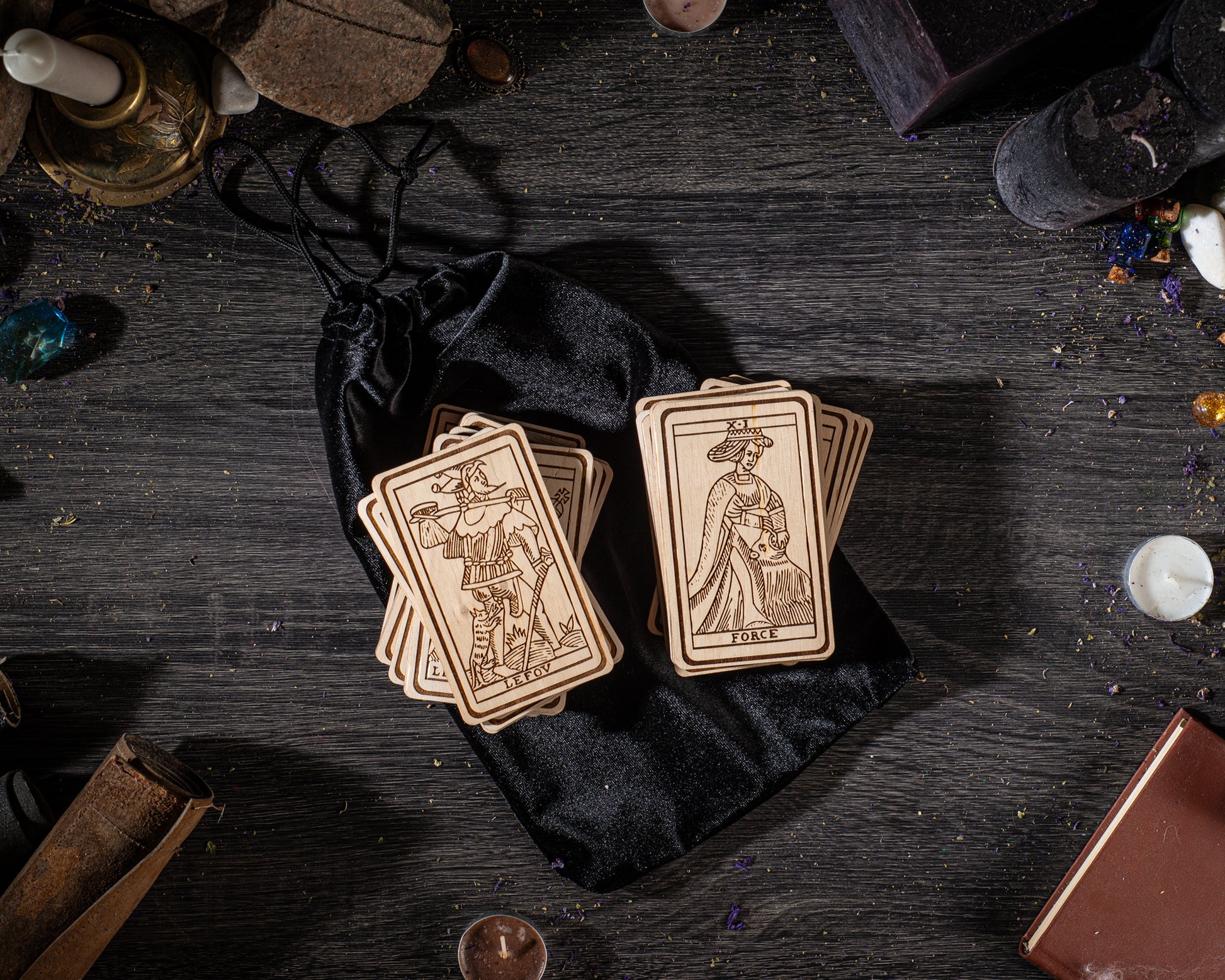 Tarot de Marseille deck packaging and card design details