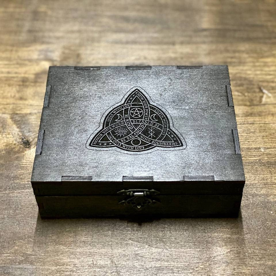 Triquetra Tarot Card Box: Engraved Wooden Wiccan Divination Tool Storage