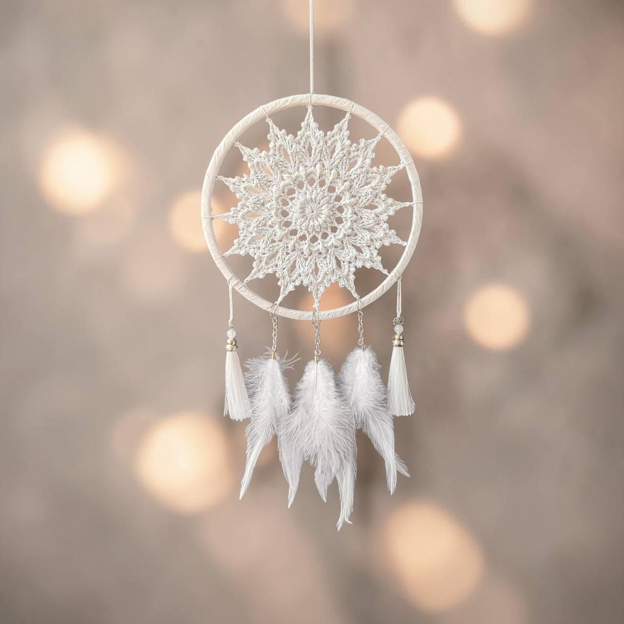 White Crochet Dream Catcher – Boho Bedroom & Nursery Decor