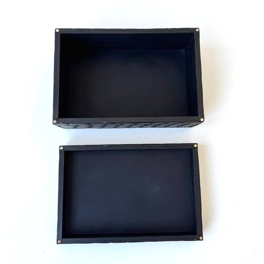 Reptile Wooden Box with Leather Interior, Magnetic Keepsake Box, Jewelry Organizer