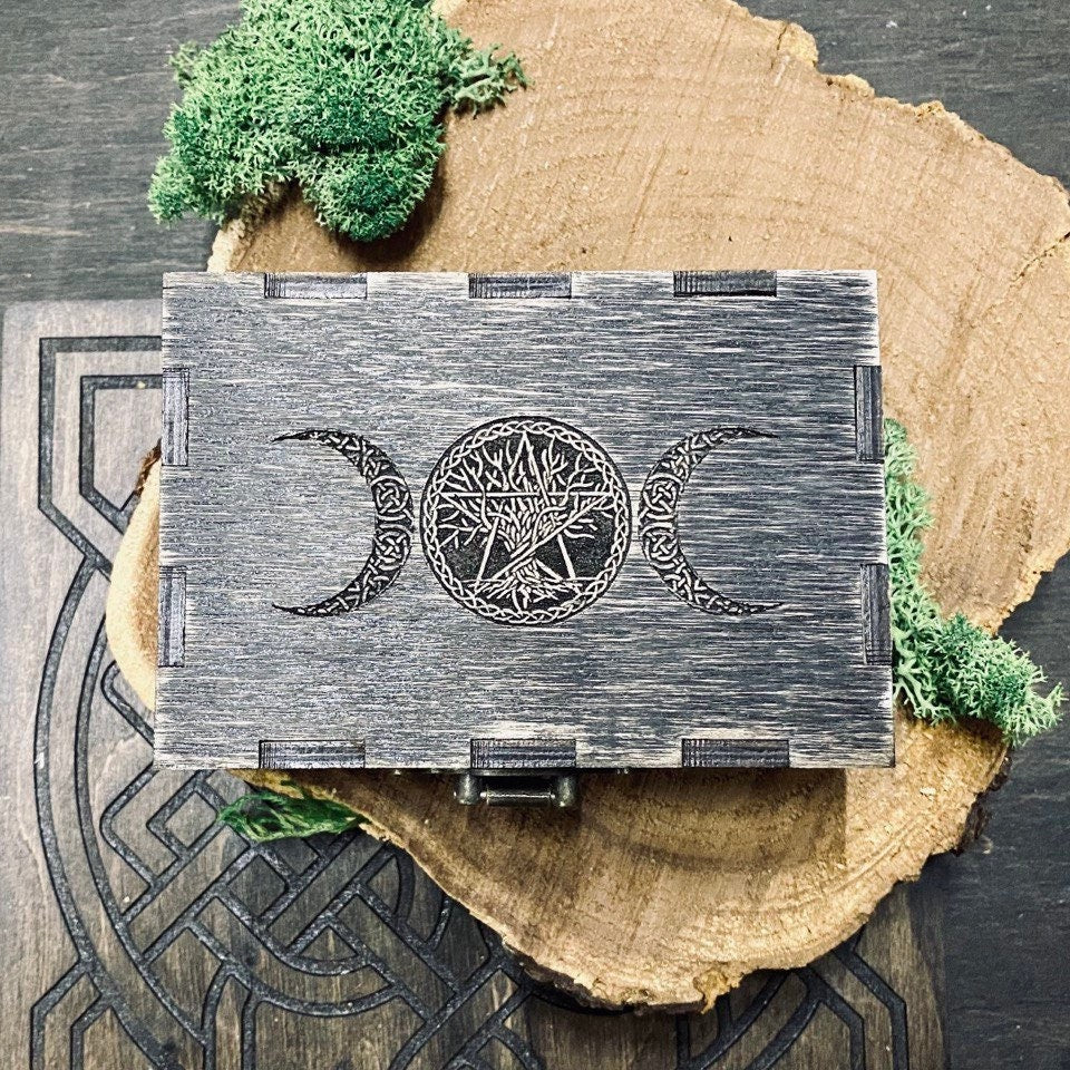 Personalized Rider Waite Tarot Deck, Engraved Box