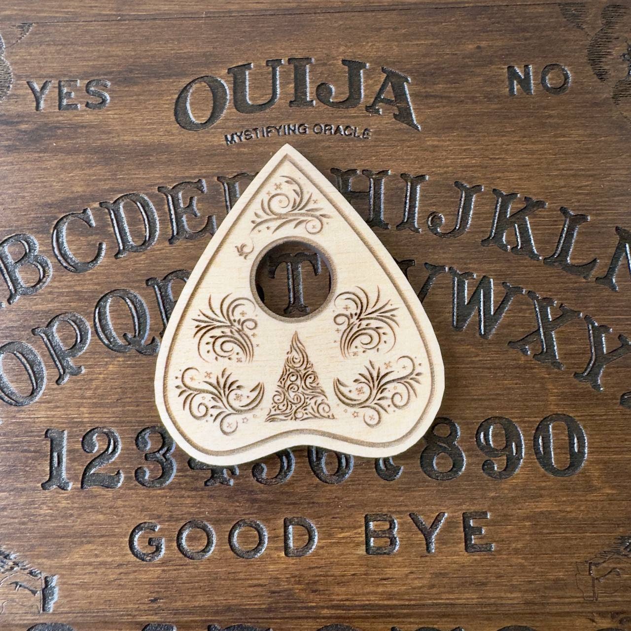 Christmas Tree Ouija Planchette: Engraved Wooden Spirit Board Tool