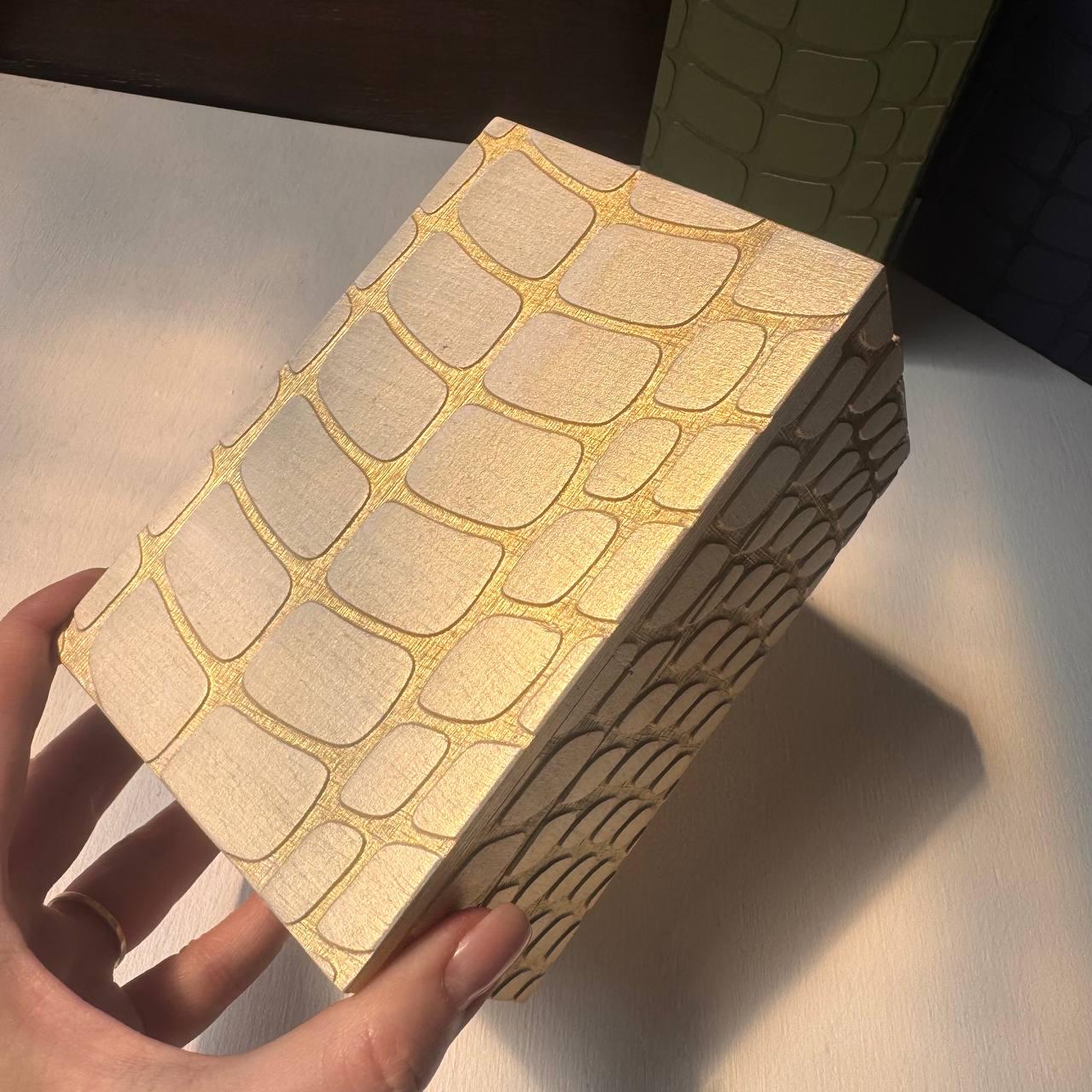 Pearl Reptile Tarot Box – Wooden Crystal & Card Storage