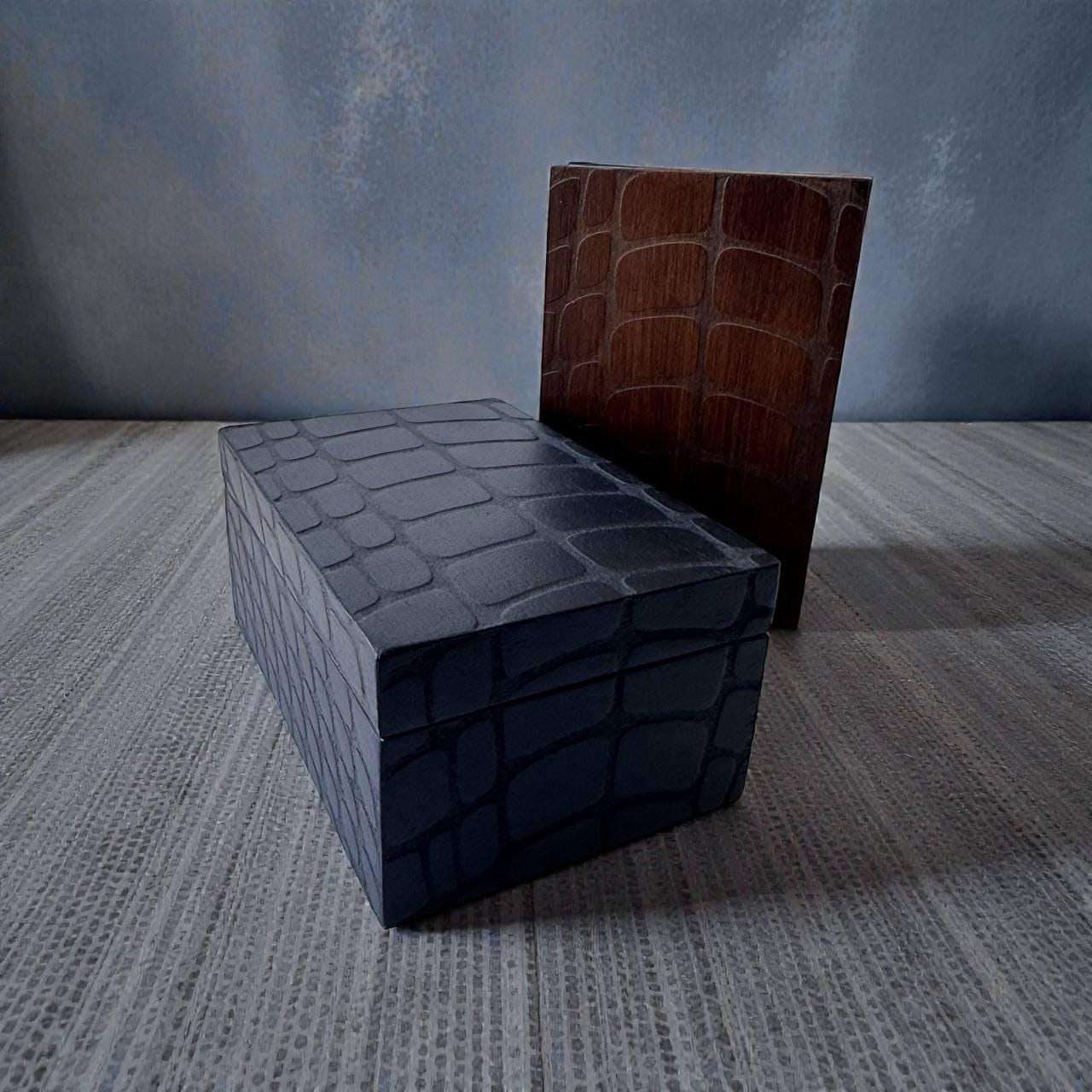 Reptile Wooden Box with Leather Interior, Magnetic Keepsake Box, Jewelry Organizer