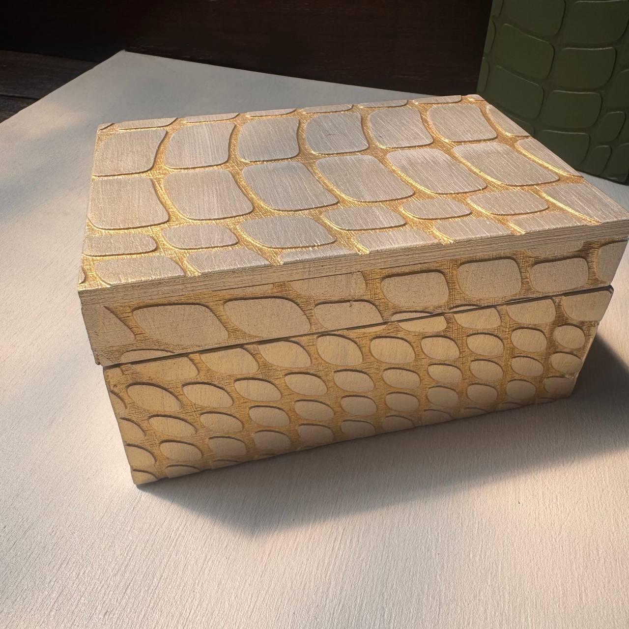 Pearl Reptile Tarot Box – Wooden Crystal & Card Storage