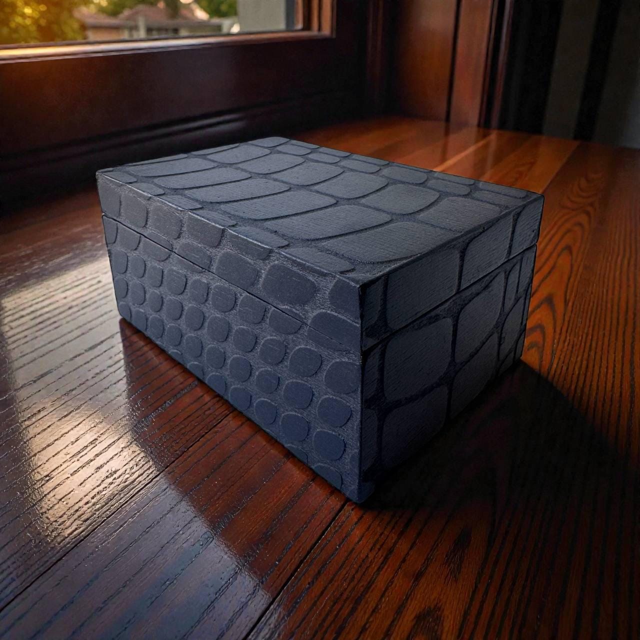 Reptile Wooden Box with Leather Interior, Magnetic Keepsake Box, Jewelry Organizer