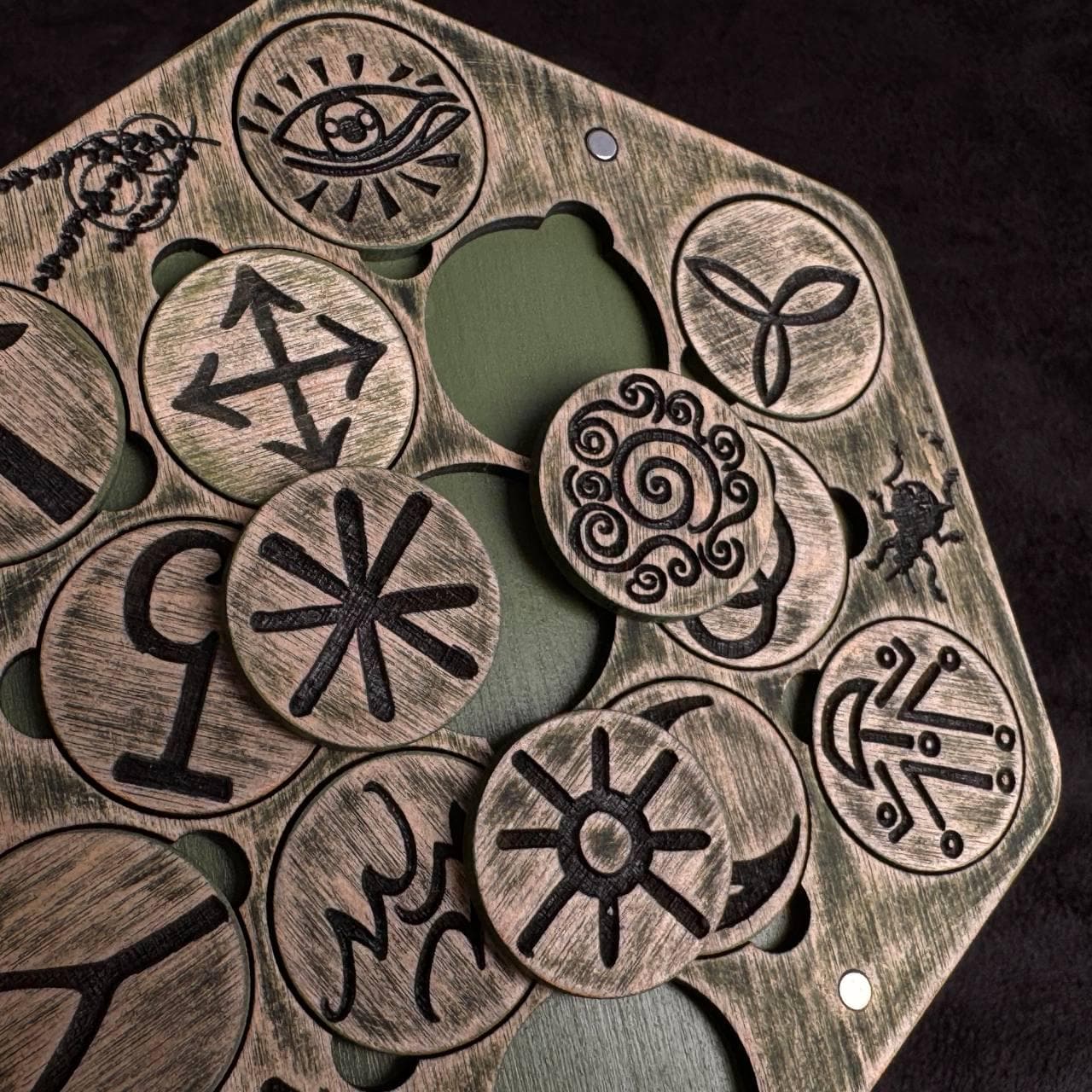 Witch Runes Set with Lid, Wooden Divination Symbols Board, Pagan Altar Tool