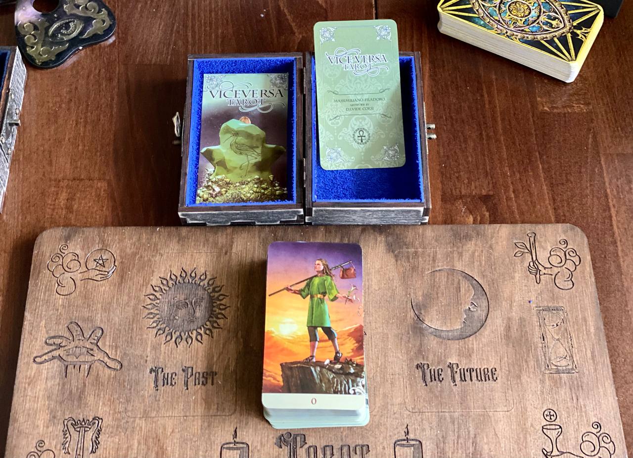 Viceversa Tarot Deck with Wooden Box & Spread Board