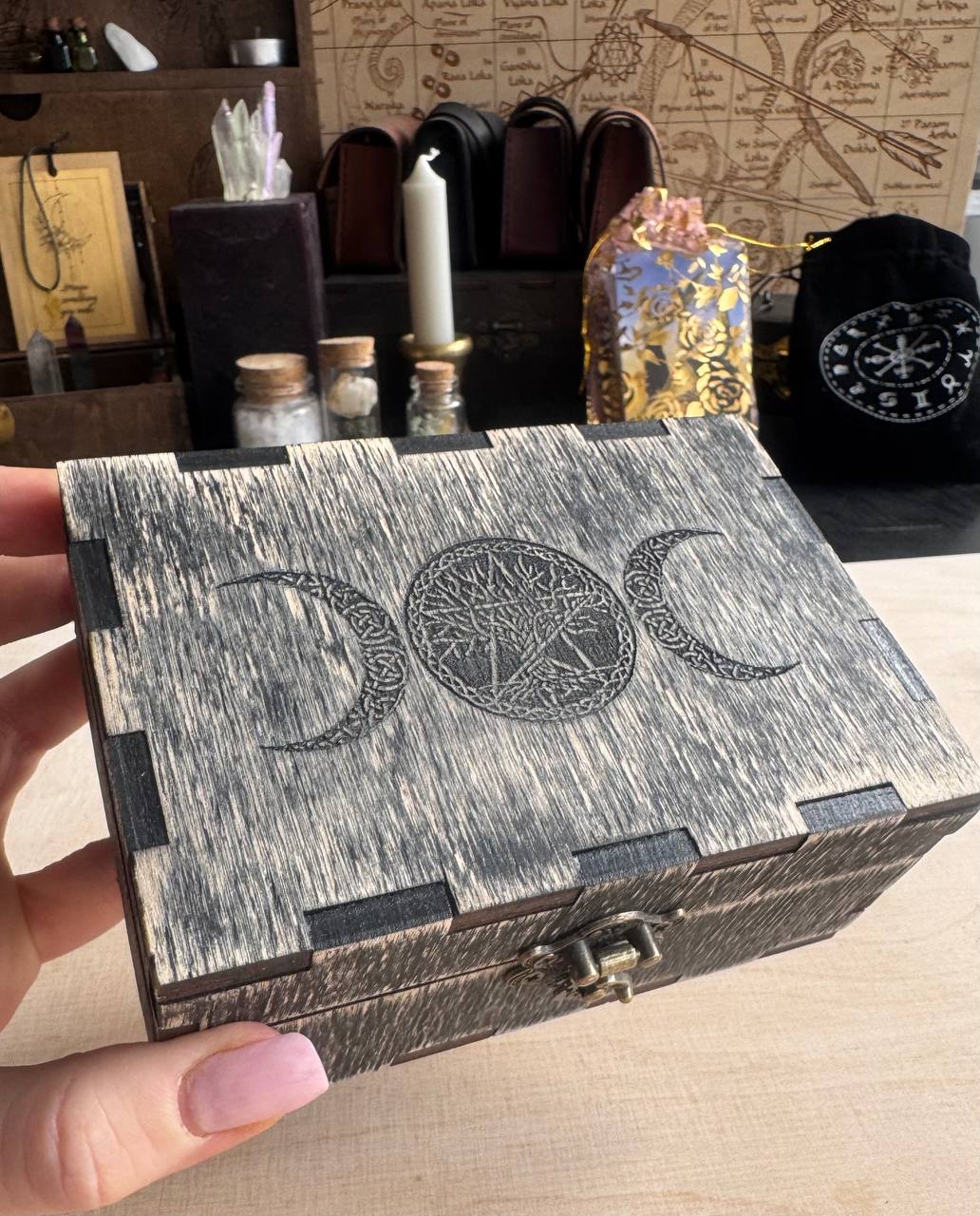 Urban Tarot Deck with Wooden Box & Spread Board